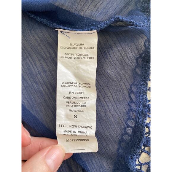 Rewind Navy Blue Semi-Sheer Lace Crochet Long Sleeve Loose Fit Blouse Sz Small - Picture 9 of 11